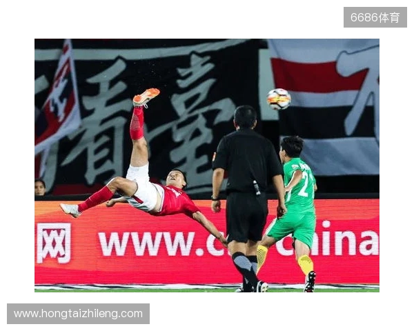 完美融入!廷伯:埃泽上演帽子戏法不是巧合,他很努力性格也很好 完美融入!廷伯:埃泽上演帽子戏法不是巧合,他很努力性格也很好